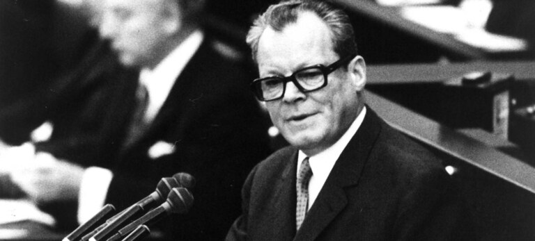 Bundeskanzler Willy Brandt bei seiner Regierungserklärung am 21. Oktober 1969