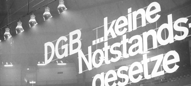 DGB-Kundgebung gegen die Notstandsgesetze in der Dortmunder Westfalenhalle, 11. Mai 1968