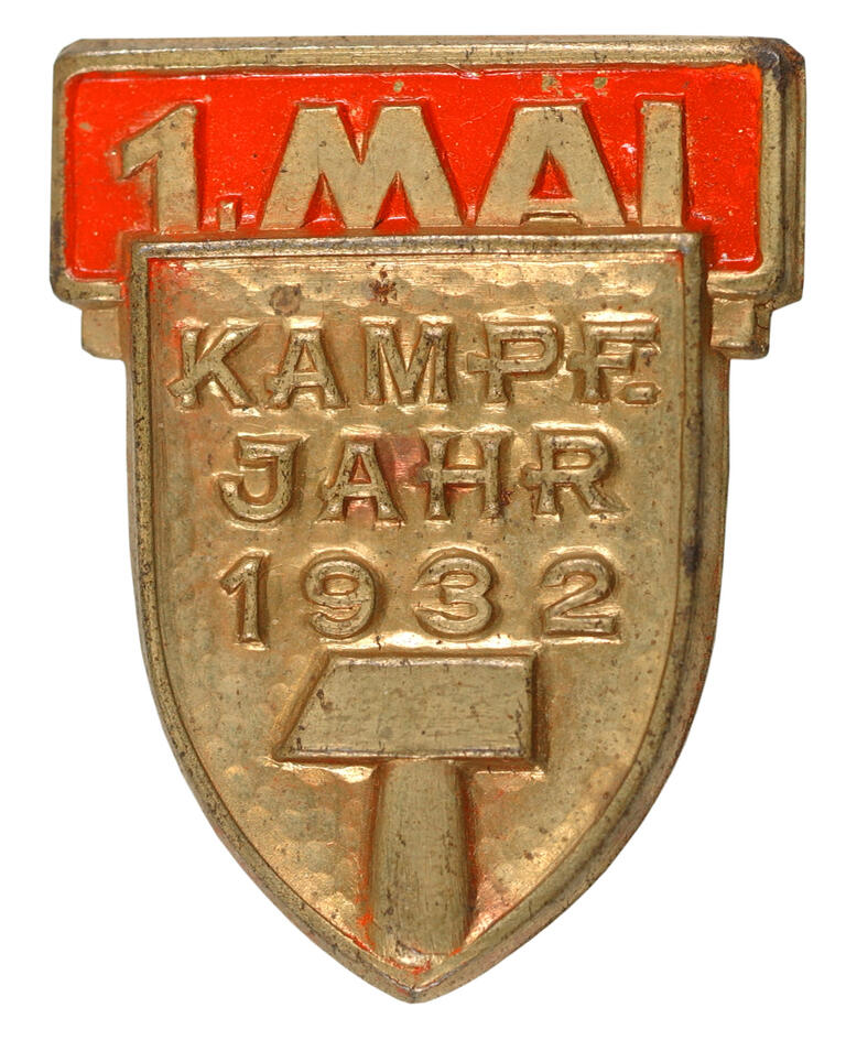 Sticker: 1. Mai Kampfjahr 1932